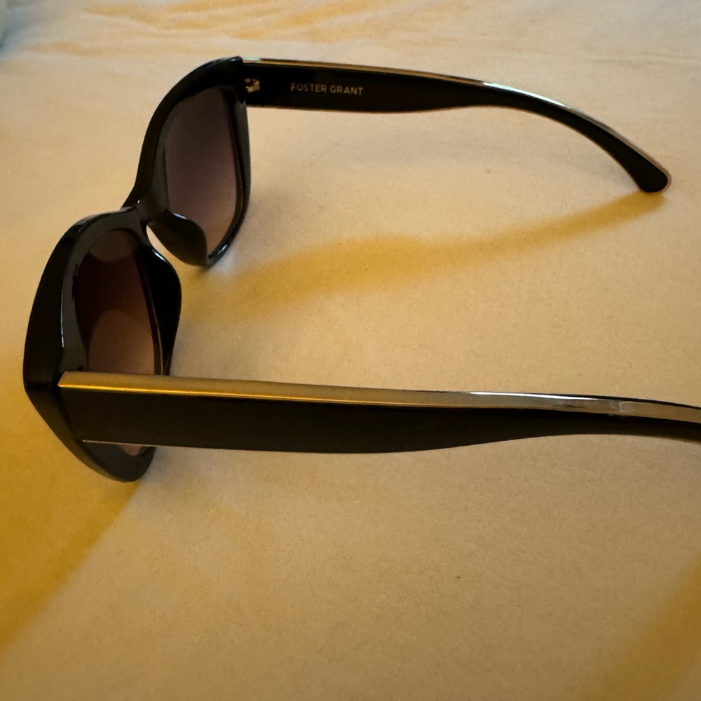 sunglasses - Picture 2 of 3